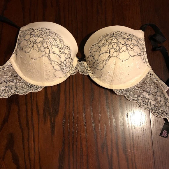 32 DDD Quantity 3 34 DD Quantity 2 - Picture 5 of 10
